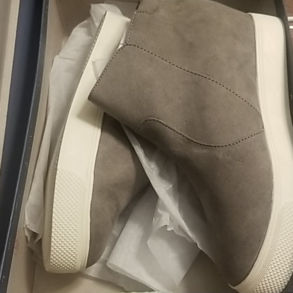 NWB CINDY GREY WEDGE SNEAKERS! - Picture 6 of 6